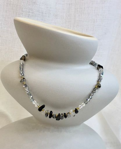 Qi Necklace - Graphite Grey