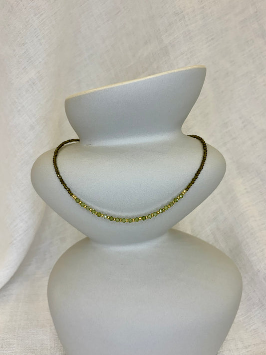 Dainty Design Choker - Sage Green