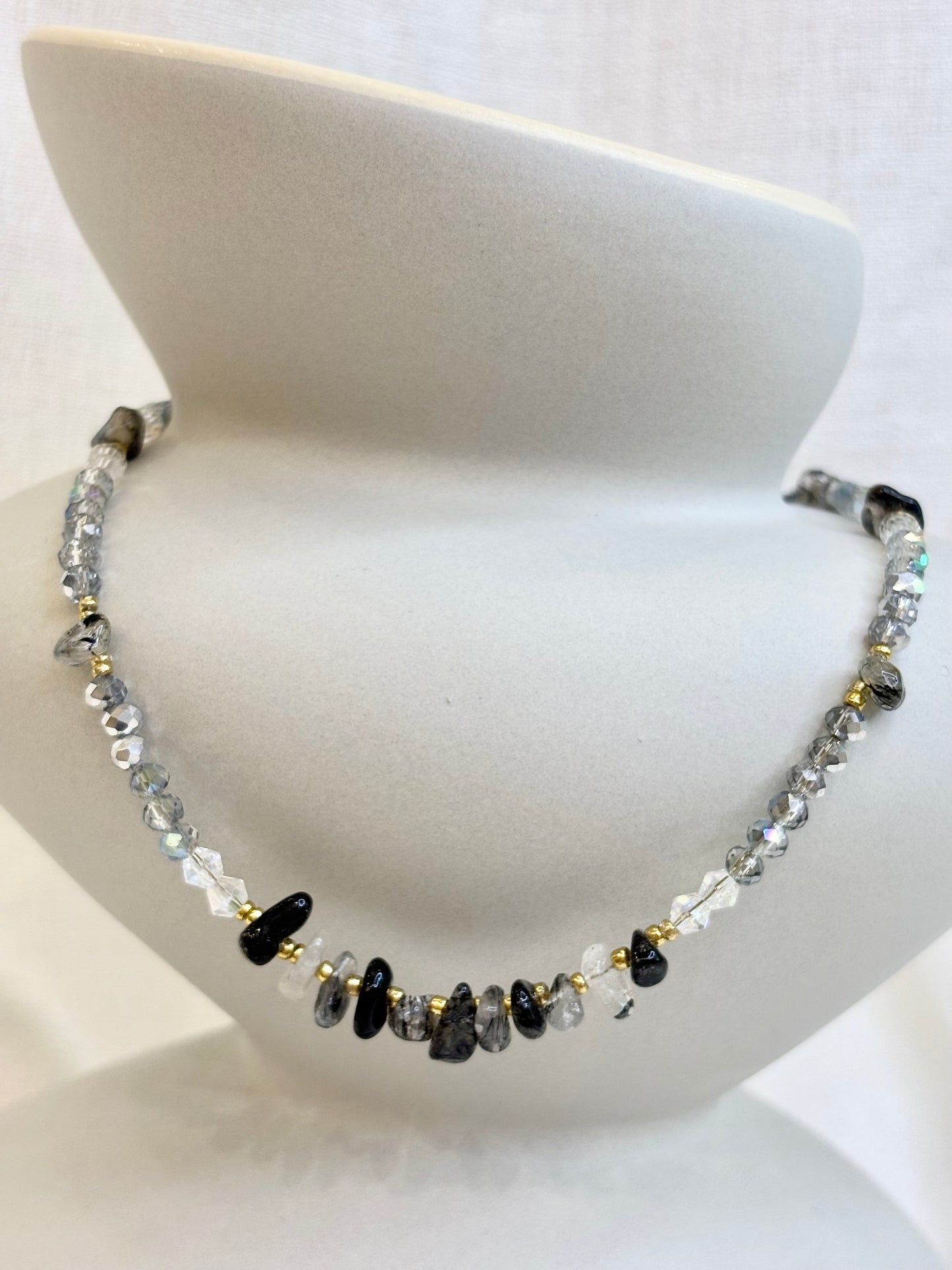 Qi Necklace - Graphite Grey