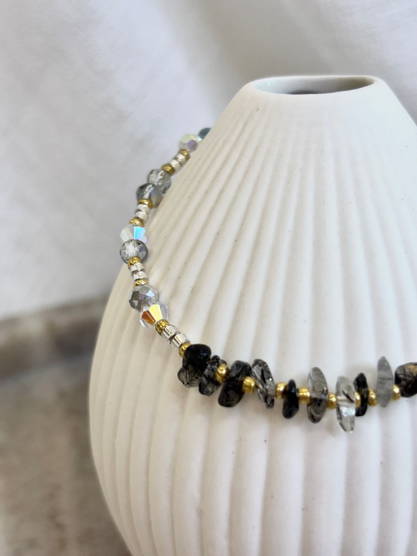 Qi Bracelet - Graphite Grey
